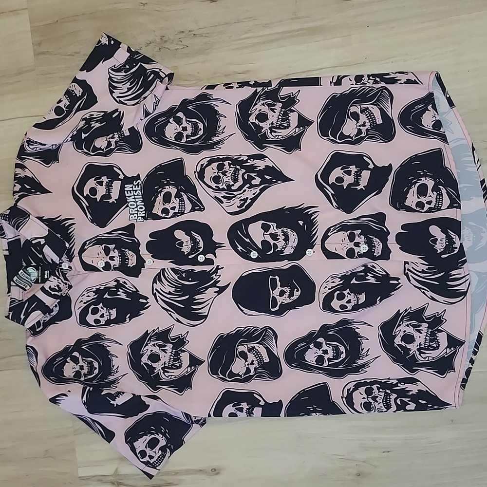Broken Promises - Endless Skulls Button Up in Pink and Black